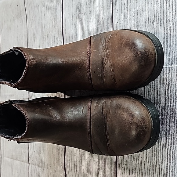 EUC Sorel 6.5 brown booties - Picture 2 of 11